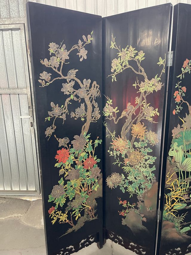 Biombo antiguo oriental con incruistacion de jade