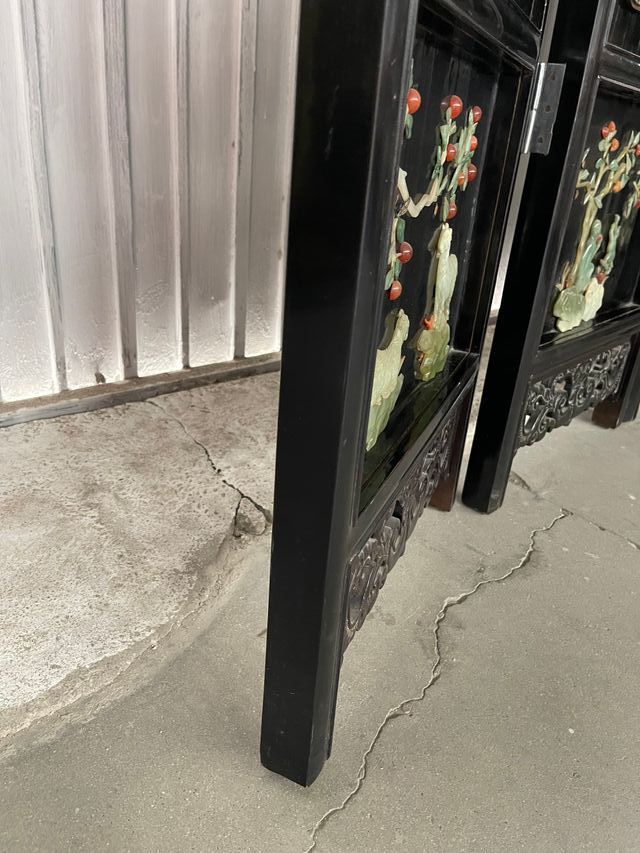 Biombo antiguo oriental con incruistacion de jade