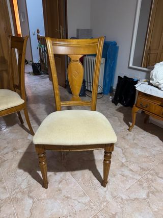 Mesa de salón y 6 sillas