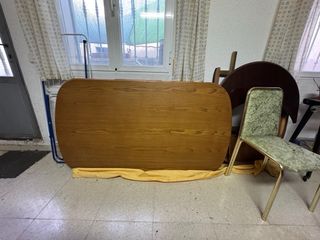 Mesa de salón y 6 sillas