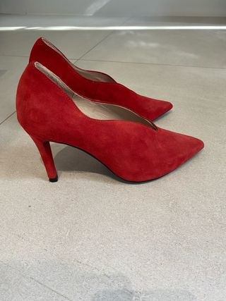 Zapatos de tacón rojos ante talla 37