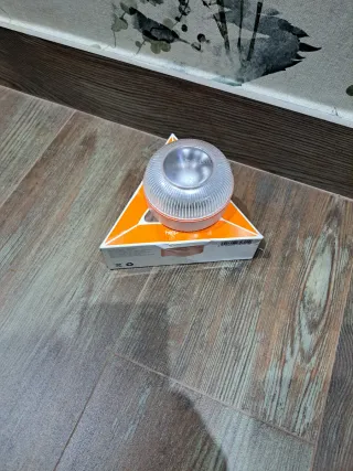 Luz de emergencia homologada DGT Help Flash