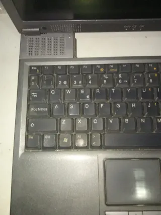 Ordenador portátil Hundy negro/gris