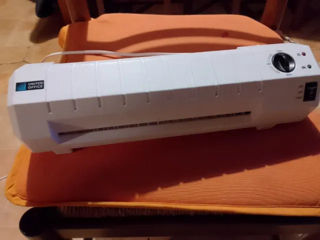 Plastificadora United Office Blanca