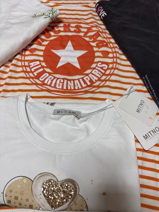 Lote 4 Camisetas, una sin usar, otra hecha a mano