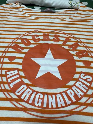 Lote 4 Camisetas, una sin usar, otra hecha a mano