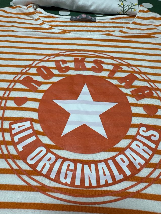 Lote 4 Camisetas, una sin usar, otra hecha a mano