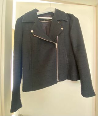 Chaqueta negra estilo motero, de vestir