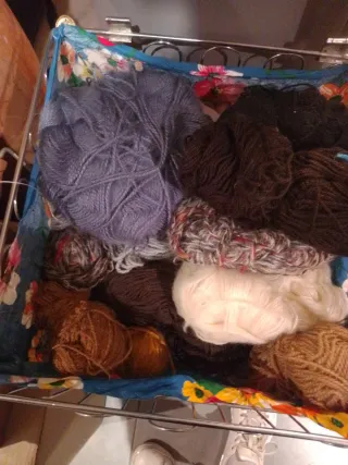 Ovillos de lana varios colores