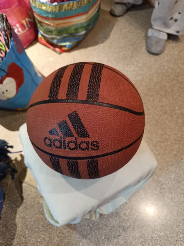 Balón de Baloncesto Adidas