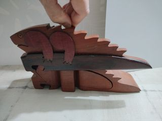 Caja rompecabezas de madera artesanal