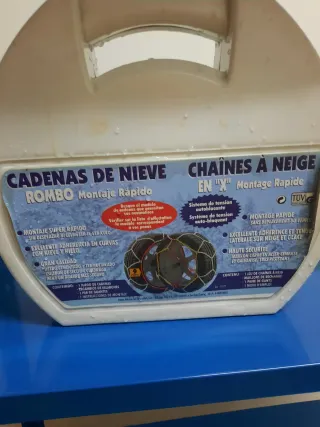 CADENAS DE NIEVE PARA COCHE SIN ESTRENAR.