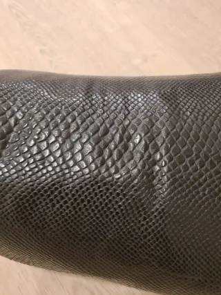 Asiento Le Pera imitación cocodrilo