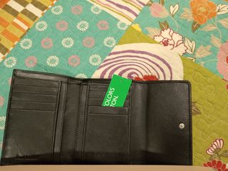 Cartera de piel Benetton negra mujer