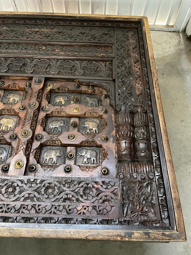 Mesa de centro antigua