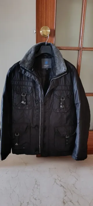 Parka negra Roberto Bassi talla 50  invierno