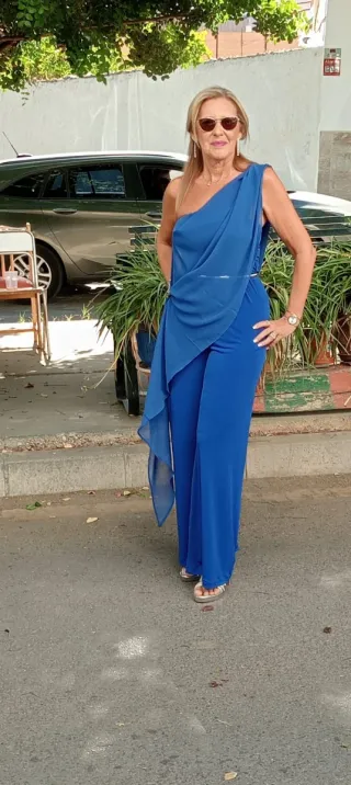 Mono vestido azul cobalto de vestir multiposicion