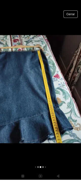 Falda vaquera con volante