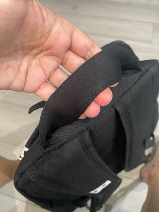 Mochila Under Armour Negra y Blanca Nueva