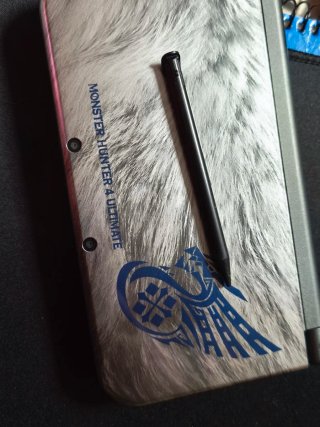 Nintendo 3DS XL Edición Limitada Monster Hunter