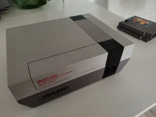 Nintendo NES con 2 juegos