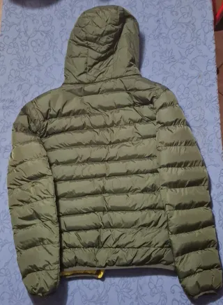 Giubbotto Beluomo verde con interno giallo