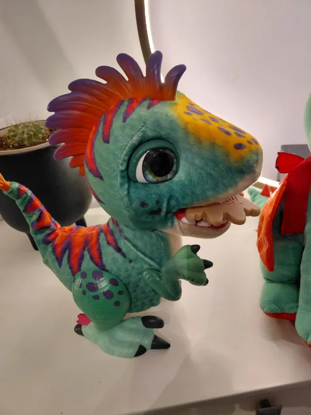 2 Juguetes Dragones Peluche y miki Mouse y pepapig