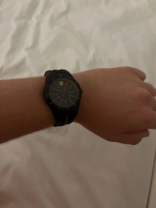 Reloj Ferrari Negro y Rojo