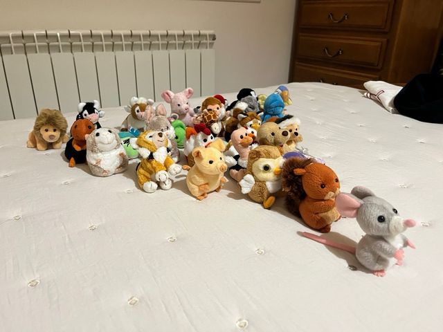 Lote de 29 peluches miniatura