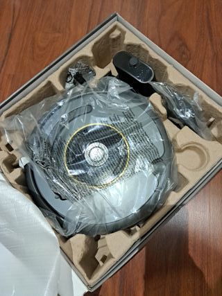 Aspirador Roomba 651 iRobot. Sin batería.