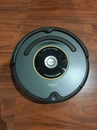 Aspirador Roomba 651 iRobot. Sin batería.