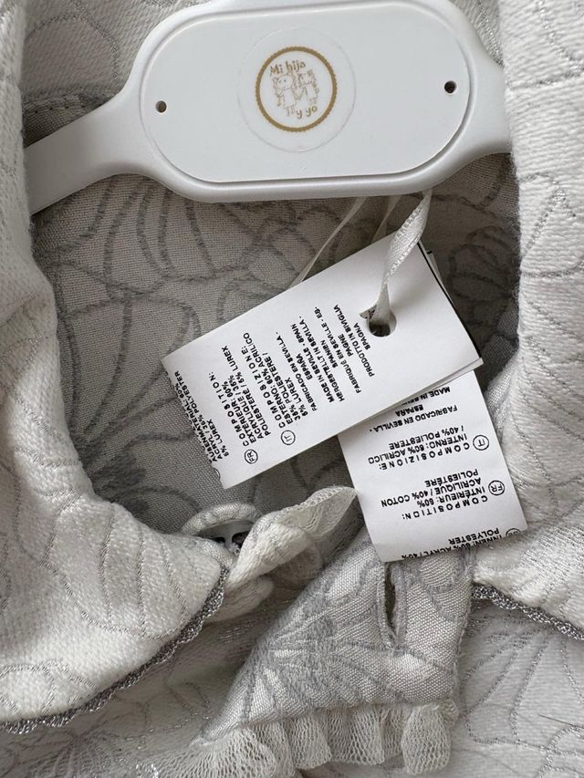 Abrigo niña sin estrenar con encajes