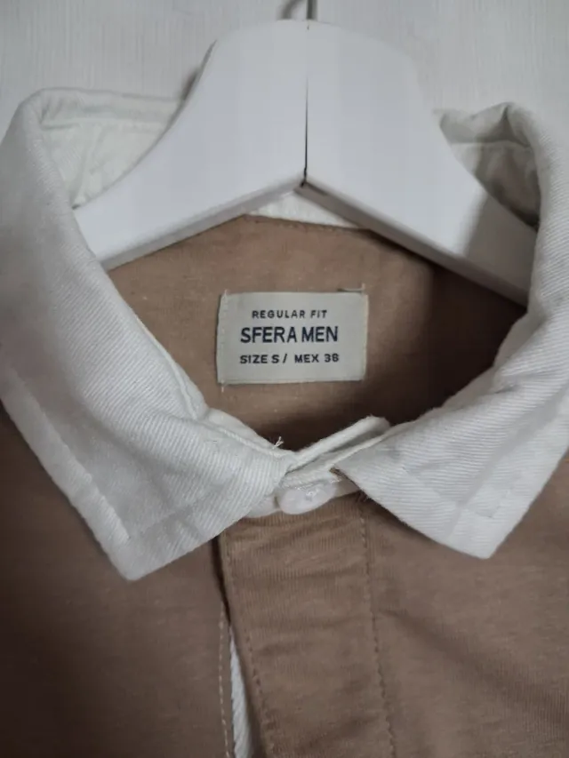 Polo Beige con Cuello Blanco T S