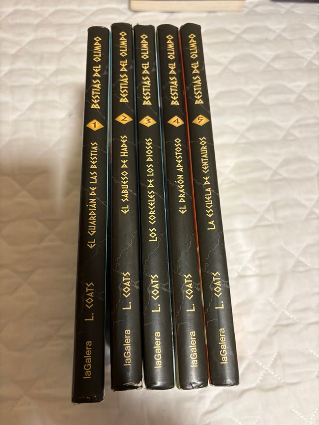 Colección Bestias del Olimpo L. Coats