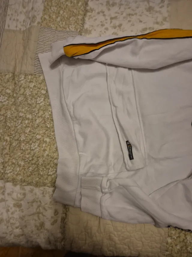 Sudadera blanca y amarilla 10/11 años