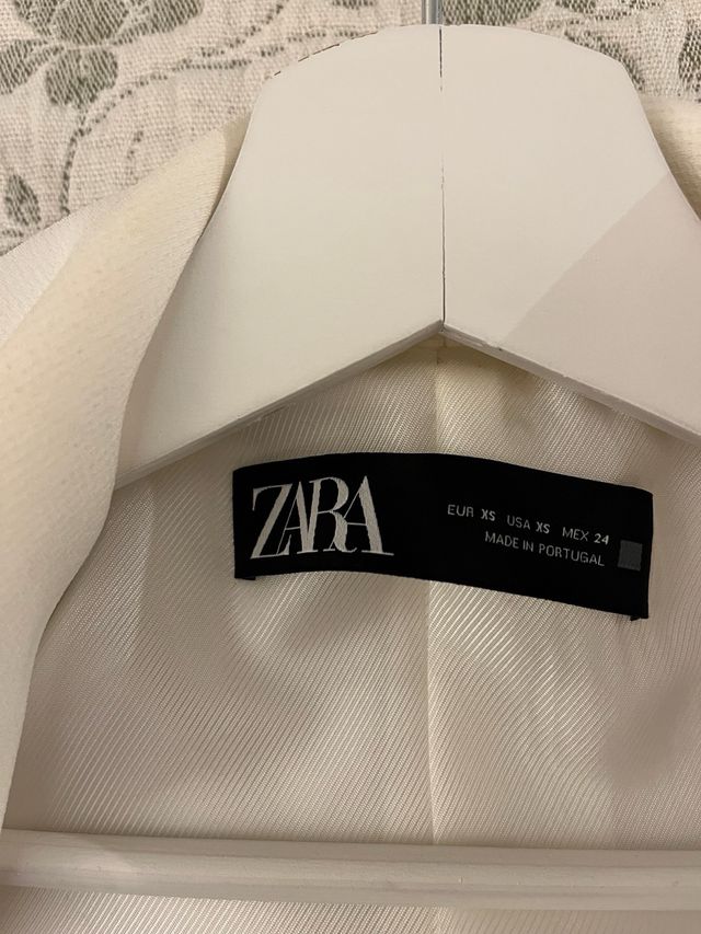 Blazer blanco de doble botonadura XS