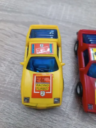 Lotto 2 macchinine Turbo Racing