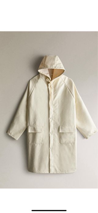 Chubasquero Zara Home L/XL efecto acharolado