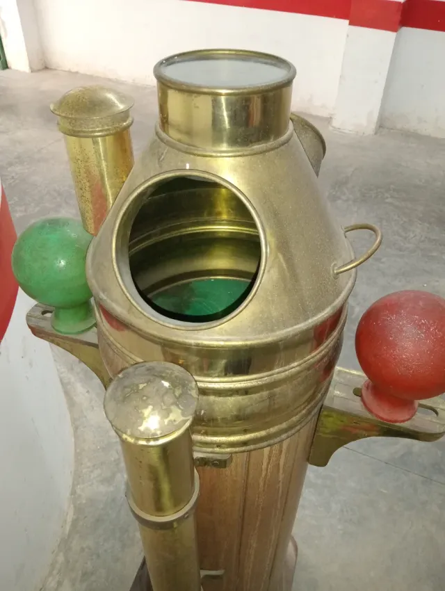 Vitacora Queen Mary Antigua,mueble bar etc ....