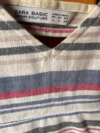 Top Zara Rayas Talla L, estilo denim