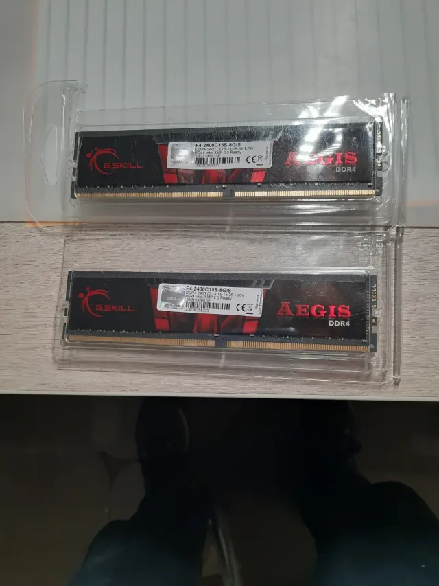 2 Memorias RAM G.Skill Aegis DDR4 8GB (2x8gb).