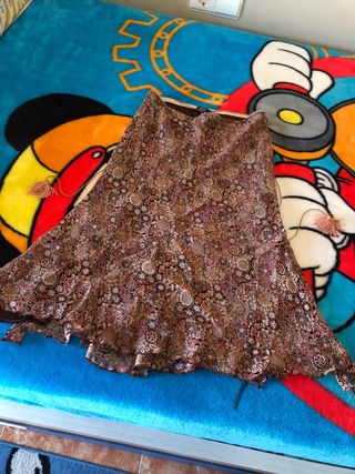 Falda floral Mango Talla M