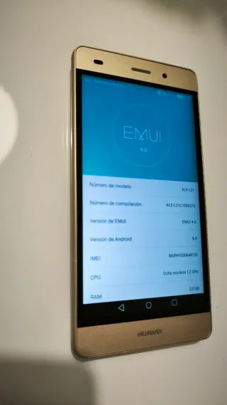 Huawei P8 Lite in oro