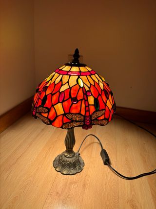 Lampada Tiffany in vetro e metallo