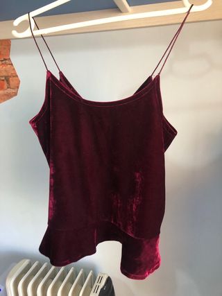 Camiseta tirantes terciopelo morado Talla S