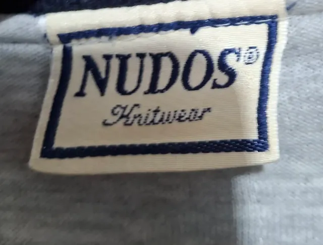 Cazadora Nudos