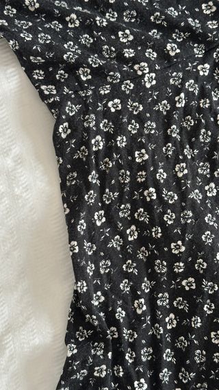 Vestido floral Pull&Bear verano XXS