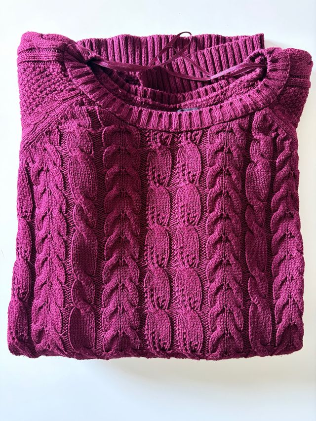 Jersey Stradivarius trenzado morado Talla M