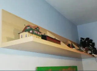 Cama compacta con cajones, puertas  y cama nido