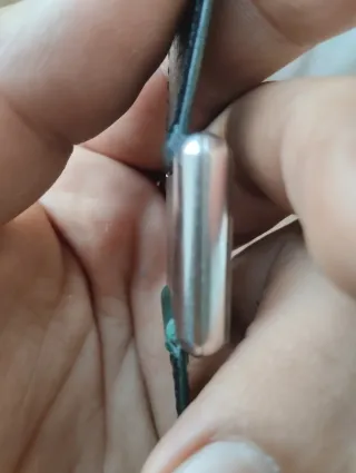 Reloj de pulsera marca Horizon cuadrado